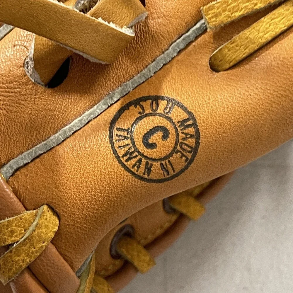 Vintage Rawlings Baseball Glove 11.5 Wade Boggs Signature Infield RBG75